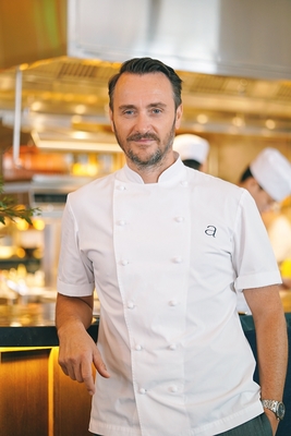 米其林星厨上海连开三家新店, 传统英伦佳肴也要迎合中国胃